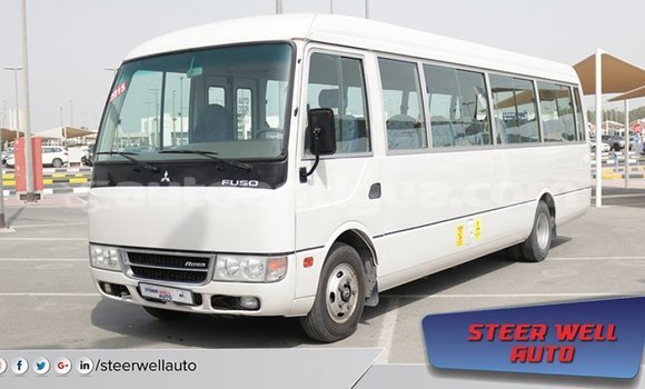 Buy Import Mitsubishi L400 White Truck in Import - Dubai in Antigua