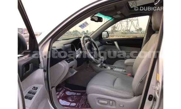 Buy Import Toyota Highlander Other Car in Import - Dubai in Antigua Buy Import Toyota Highlander Other Car in Import - Dubai in Antigua