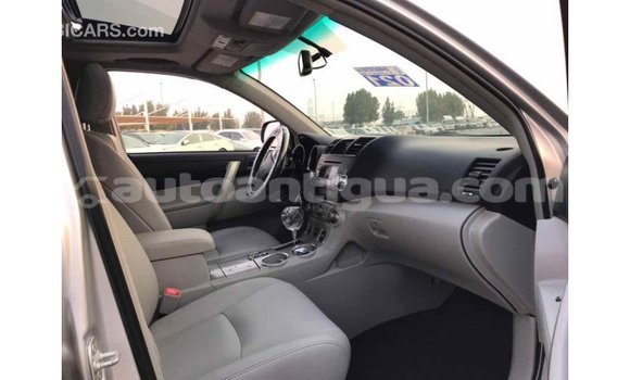 Buy Import Toyota Highlander Other Car in Import - Dubai in Antigua Buy Import Toyota Highlander Other Car in Import - Dubai in Antigua