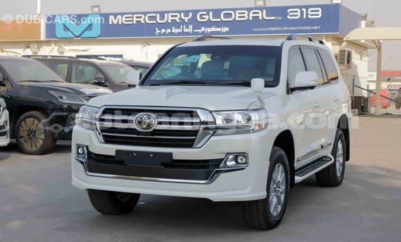 Buy Import Toyota Land Cruiser White Car in Import - Dubai in Antigua Buy Import Toyota Land Cruiser White Car in Import - Dubai in Antigua
