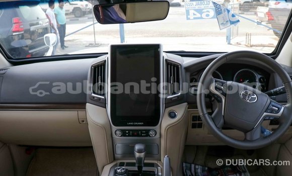 Buy Import Toyota Land Cruiser White Car in Import - Dubai in Antigua Buy Import Toyota Land Cruiser White Car in Import - Dubai in Antigua