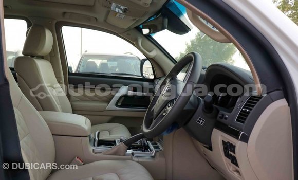 Buy Import Toyota Land Cruiser White Car in Import - Dubai in Antigua Buy Import Toyota Land Cruiser White Car in Import - Dubai in Antigua