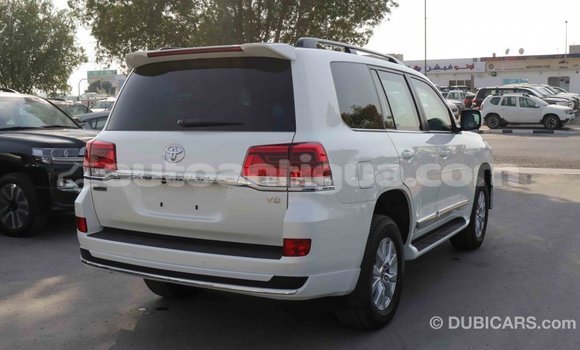 Buy Import Toyota Land Cruiser White Car in Import - Dubai in Antigua Buy Import Toyota Land Cruiser White Car in Import - Dubai in Antigua