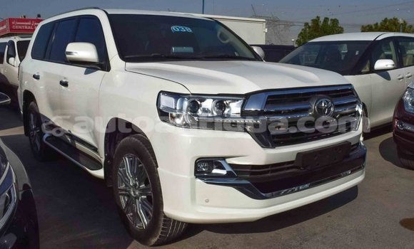Buy Import Toyota Land Cruiser White Car in Import - Dubai in Antigua Buy Import Toyota Land Cruiser White Car in Import - Dubai in Antigua