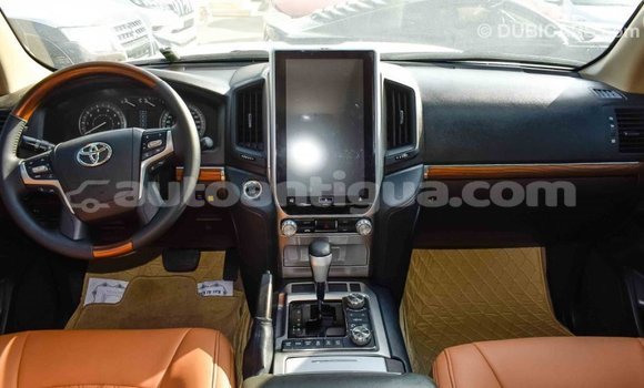 Buy Import Toyota Land Cruiser White Car in Import - Dubai in Antigua Buy Import Toyota Land Cruiser White Car in Import - Dubai in Antigua