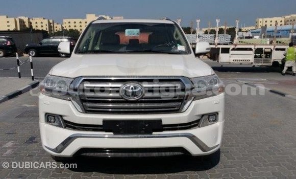 Buy Import Toyota Land Cruiser White Car in Import - Dubai in Antigua Buy Import Toyota Land Cruiser White Car in Import - Dubai in Antigua