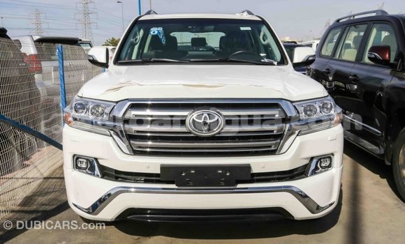 Buy Import Toyota Land Cruiser White Car in Import - Dubai in Antigua Buy Import Toyota Land Cruiser White Car in Import - Dubai in Antigua
