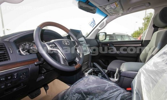 Buy Import Toyota Land Cruiser White Car in Import - Dubai in Antigua Buy Import Toyota Land Cruiser White Car in Import - Dubai in Antigua