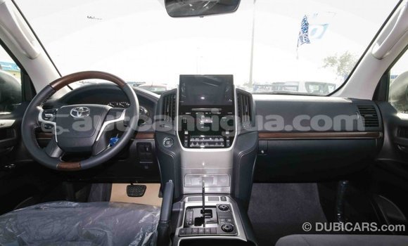 Buy Import Toyota Land Cruiser White Car in Import - Dubai in Antigua Buy Import Toyota Land Cruiser White Car in Import - Dubai in Antigua