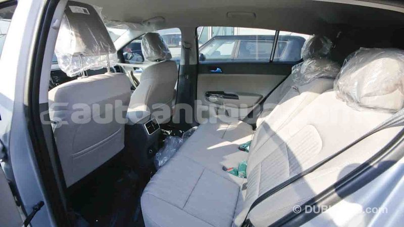 Big with watermark kia sportage antigua import dubai 1237