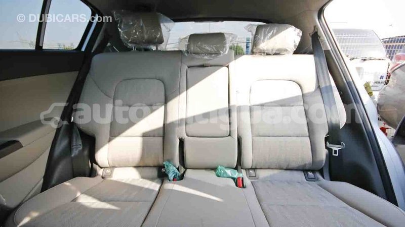 Big with watermark kia sportage antigua import dubai 1237