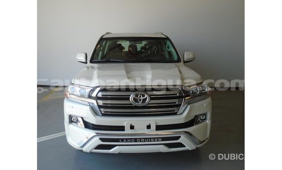 Buy Import Toyota Land Cruiser White Car in Import - Dubai in Antigua Buy Import Toyota Land Cruiser White Car in Import - Dubai in Antigua