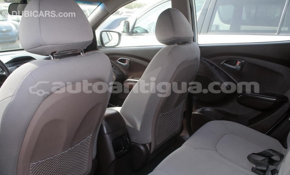 Buy Import Hyundai Tucson Beige Car in Import - Dubai in Antigua Buy Import Hyundai Tucson Beige Car in Import - Dubai in Antigua