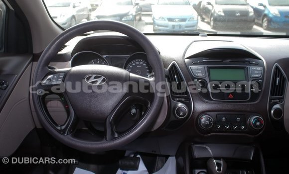 Buy Import Hyundai Tucson Beige Car in Import - Dubai in Antigua Buy Import Hyundai Tucson Beige Car in Import - Dubai in Antigua