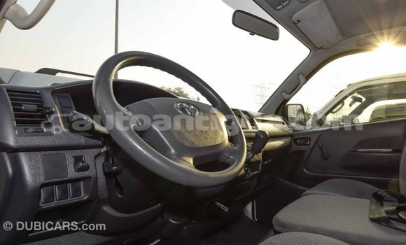 Buy Import Toyota Hiace White Car in Import - Dubai in Antigua Buy Import Toyota Hiace White Car in Import - Dubai in Antigua