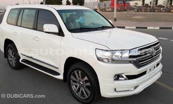 Buy Import Toyota Land Cruiser White Car in Import - Dubai in Antigua Buy Import Toyota Land Cruiser White Car in Import - Dubai in Antigua
