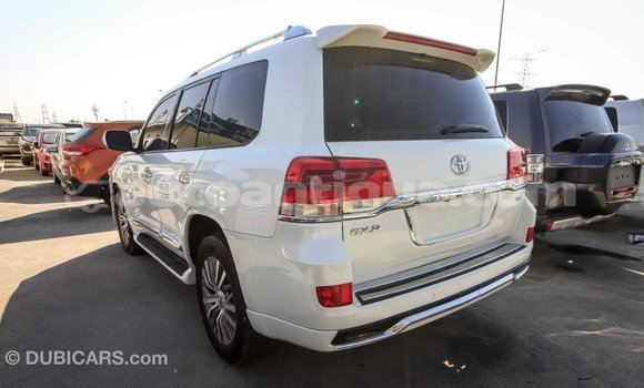 Buy Import Toyota Land Cruiser White Car in Import - Dubai in Antigua Buy Import Toyota Land Cruiser White Car in Import - Dubai in Antigua