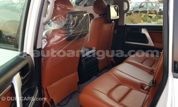 Buy Import Toyota Land Cruiser White Car in Import - Dubai in Antigua Buy Import Toyota Land Cruiser White Car in Import - Dubai in Antigua