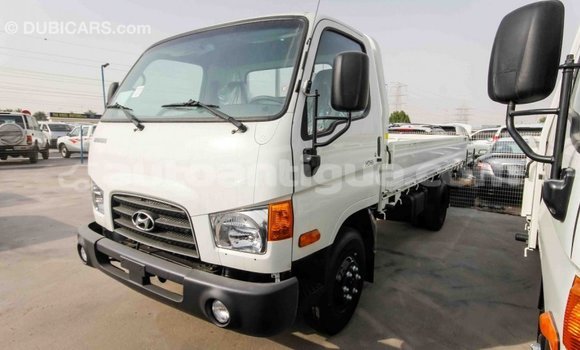 Buy Import Hyundai Accent White Car in Import - Dubai in Antigua Buy Import Hyundai Accent White Car in Import - Dubai in Antigua