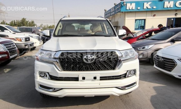 Buy Import Toyota Land Cruiser White Car in Import - Dubai in Antigua Buy Import Toyota Land Cruiser White Car in Import - Dubai in Antigua