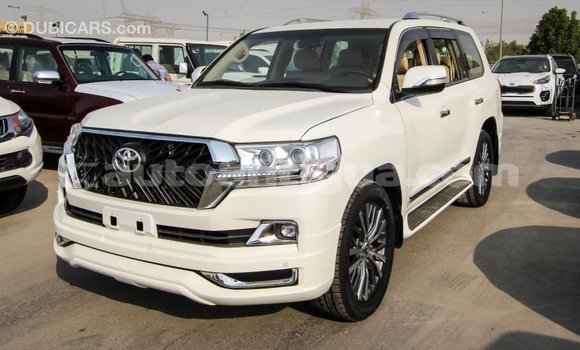 Buy Import Toyota Land Cruiser White Car in Import - Dubai in Antigua Buy Import Toyota Land Cruiser White Car in Import - Dubai in Antigua