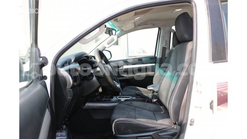 Big with watermark toyota hilux antigua import dubai 1299