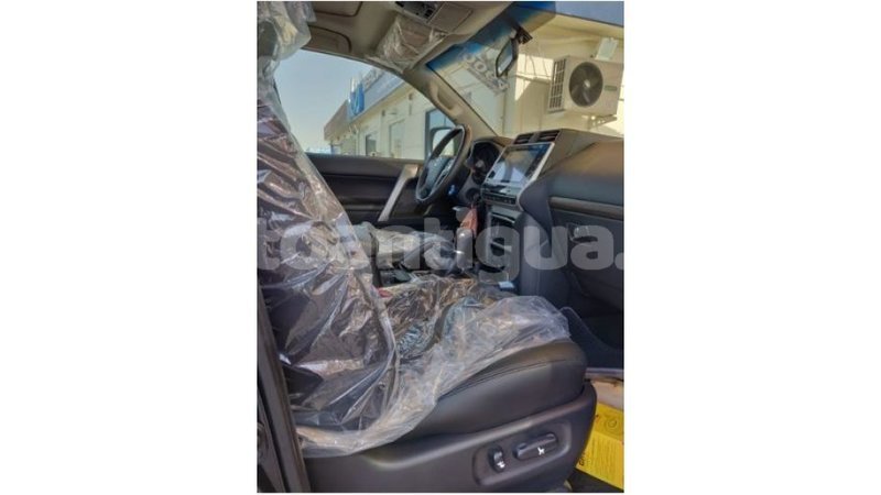 Big with watermark toyota prado antigua import dubai 1334