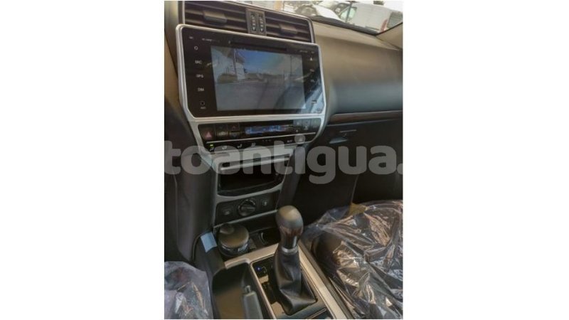Big with watermark toyota prado antigua import dubai 1334