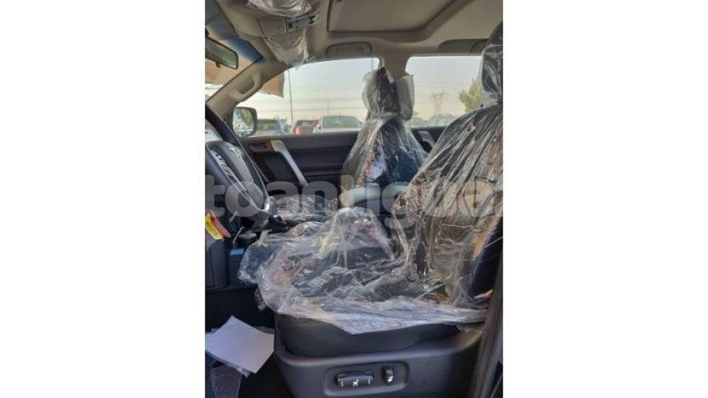 Big with watermark toyota prado antigua import dubai 1334