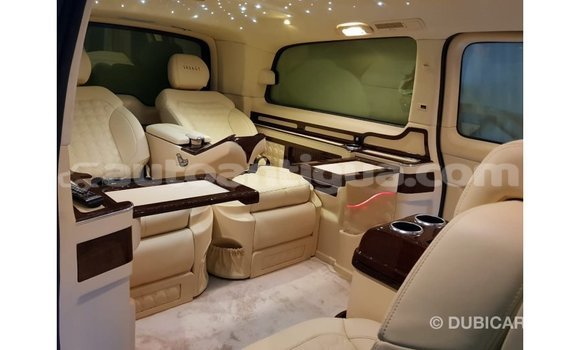 Buy Import Mercedes-Benz 250 Black Car in Import - Dubai in Antigua Buy Import Mercedes-Benz 250 Black Car in Import - Dubai in Antigua