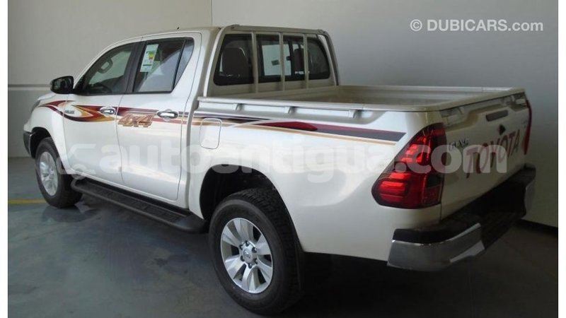 Big with watermark toyota hilux antigua import dubai 1357