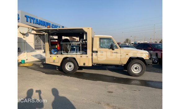 Buy Import Toyota Land Cruiser Beige Car in Import - Dubai in Antigua Buy Import Toyota Land Cruiser Beige Car in Import - Dubai in Antigua