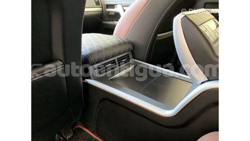 Big with watermark toyota land cruiser antigua import dubai 1367
