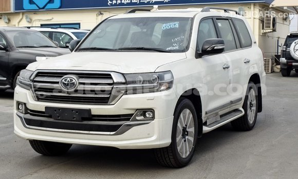 Buy Import Toyota Land Cruiser White Car in Import - Dubai in Antigua Buy Import Toyota Land Cruiser White Car in Import - Dubai in Antigua