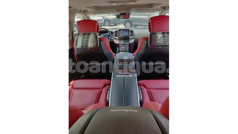 Big with watermark toyota land cruiser antigua import dubai 1376