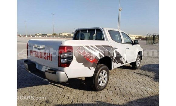 Buy Import Mitsubishi L200 White Car in Import - Dubai in Antigua Buy Import Mitsubishi L200 White Car in Import - Dubai in Antigua