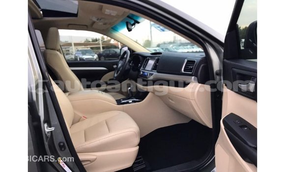 Buy Import Toyota Highlander Other Car in Import - Dubai in Antigua Buy Import Toyota Highlander Other Car in Import - Dubai in Antigua