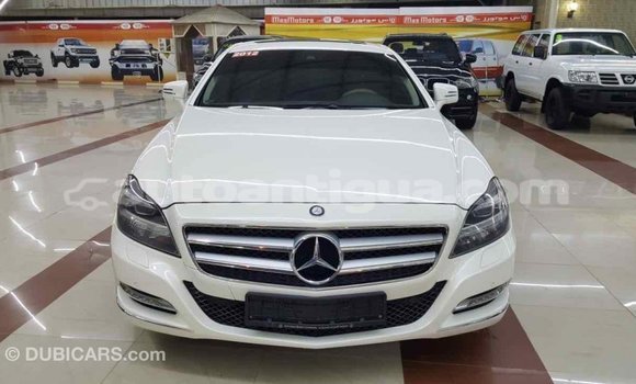 Buy Import Mercedes-Benz 190 (W201) White Car in Import - Dubai in Antigua Buy Import Mercedes-Benz 190 (W201) White Car in Import - Dubai in Antigua