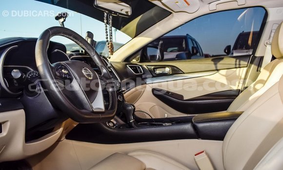 Buy Import Nissan Maxima White Car in Import - Dubai in Antigua Buy Import Nissan Maxima White Car in Import - Dubai in Antigua