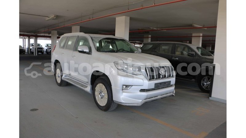 Big with watermark toyota prado antigua import dubai 1421