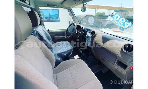 Buy Import Toyota Land Cruiser Beige Car in Import - Dubai in Antigua Buy Import Toyota Land Cruiser Beige Car in Import - Dubai in Antigua