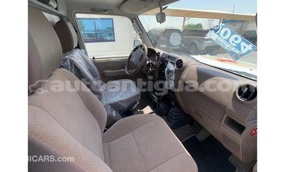 Buy Import Toyota Land Cruiser Beige Car in Import - Dubai in Antigua Buy Import Toyota Land Cruiser Beige Car in Import - Dubai in Antigua