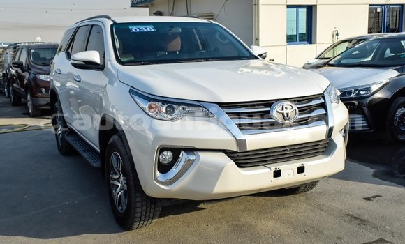 Buy Import Toyota Fortuner White Car in Import - Dubai in Antigua Buy Import Toyota Fortuner White Car in Import - Dubai in Antigua
