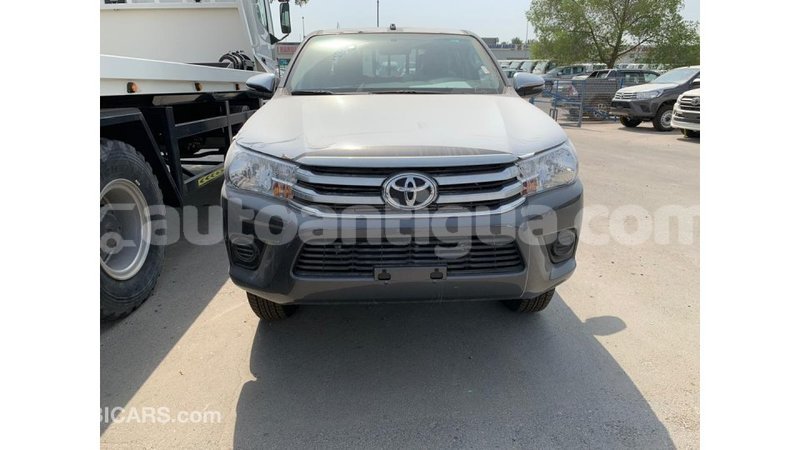 Big with watermark toyota hilux antigua import dubai 1491