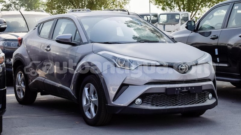 Big with watermark toyota c hr antigua import dubai 1509