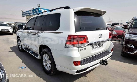 Buy Import Toyota Land Cruiser White Car in Import - Dubai in Antigua Buy Import Toyota Land Cruiser White Car in Import - Dubai in Antigua