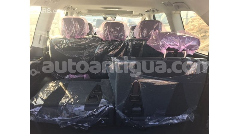 Big with watermark toyota land cruiser antigua import dubai 1512