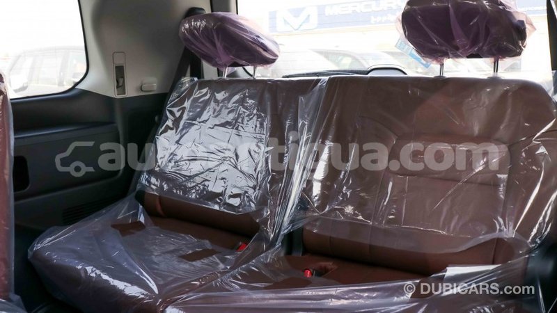 Big with watermark toyota land cruiser antigua import dubai 1512