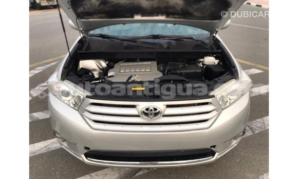 Buy Import Toyota Highlander Other Car in Import - Dubai in Antigua Buy Import Toyota Highlander Other Car in Import - Dubai in Antigua