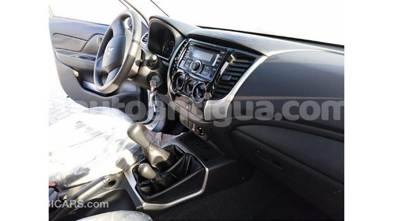 Big with watermark mitsubishi l200 antigua import dubai 1523